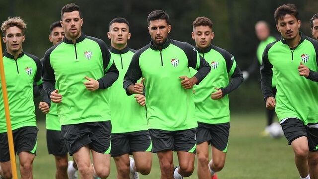 Bursaspor, Bolu'da sahaya indi