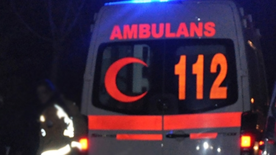 Tarsus'ta otomobil yayalara çarptı: 2 ölü