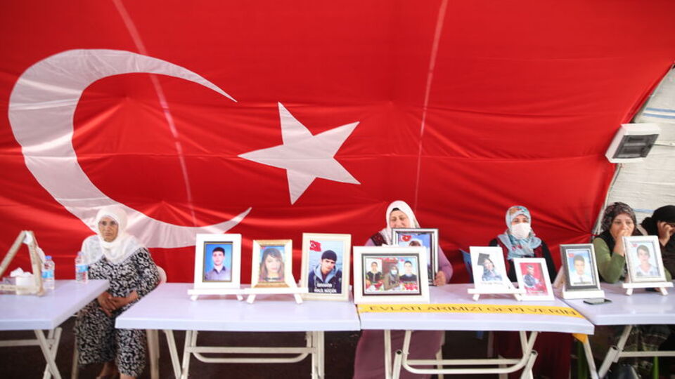 Diyarbakır anneleri bayramda da nöbette