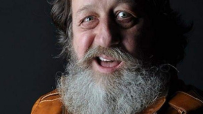 Usta oyuncu evinde ölü bulundu