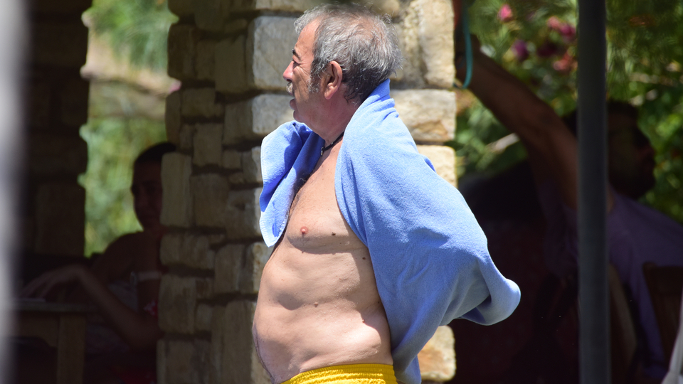 Tavla sonrası havuz