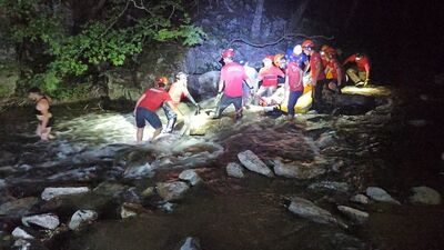 Doğa yürüyüşü kabusa döndü!