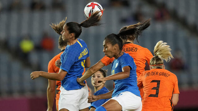 Hollanda-Brezilya maçında gol düellosu