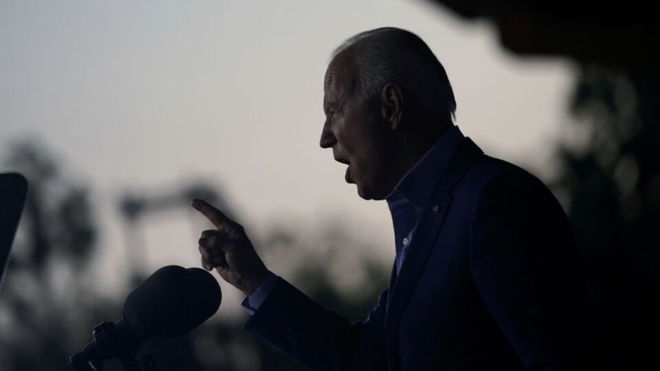 Biden'e anket şoku!