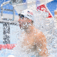 Yüzmede madalyalar sahibini buldu