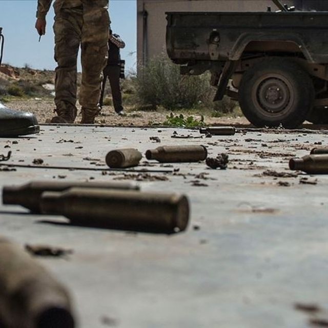 Yemen ordusu açıkladı: 200'den fazla Husi militanı öldürüldü