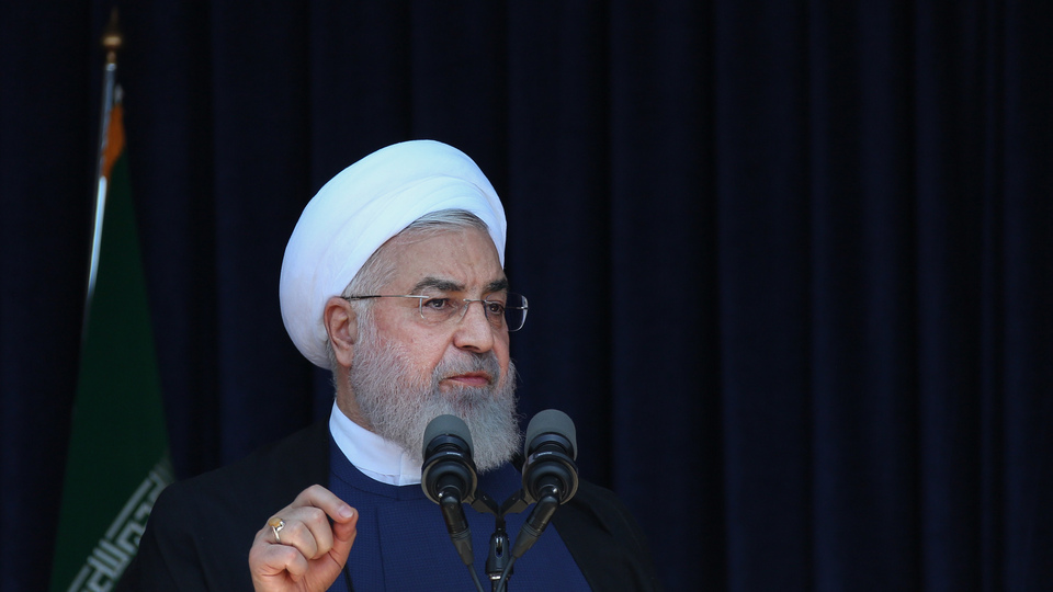 Hasan Ruhani'den İran Meclisine suçlama