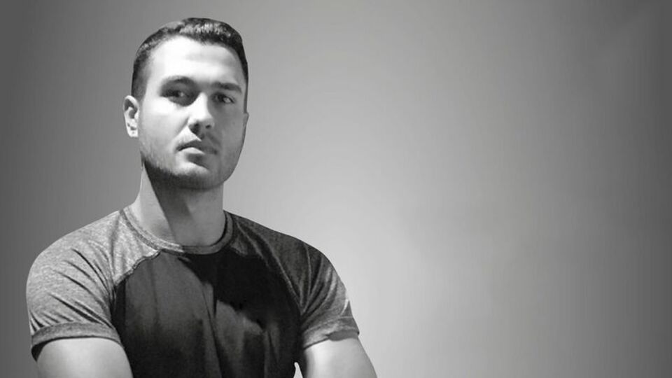 Genç spor antrenörü evinde ölü bulundu