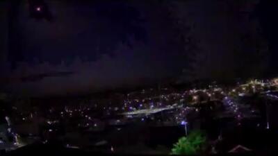 Atmosfere giren meteor geceyi gündüze çevirdi!