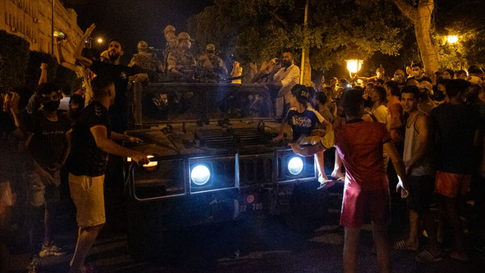 Şentop'tan Tunus mesajı: Endişe verici