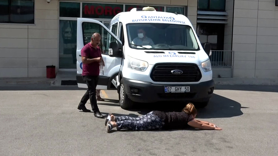 Kahreden olay! Minik Doruk havuzda boğuldu