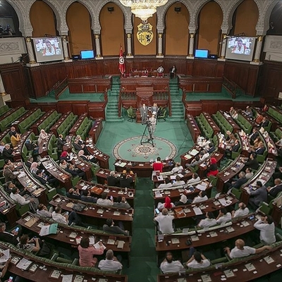 Tunus Parlamento Ofisi: Darbeyi şiddetle kınıyoruz
