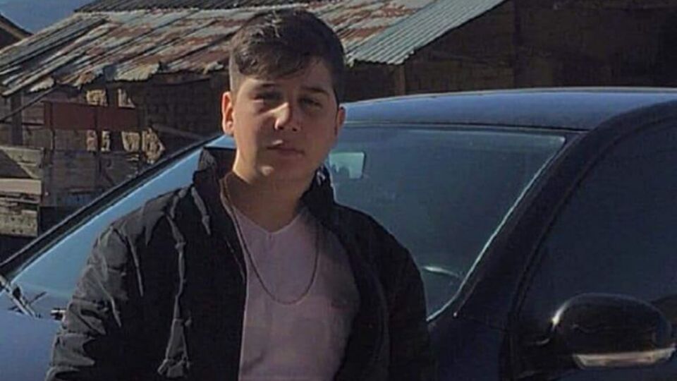 Çocuğun kullandığı traktör sonu oldu