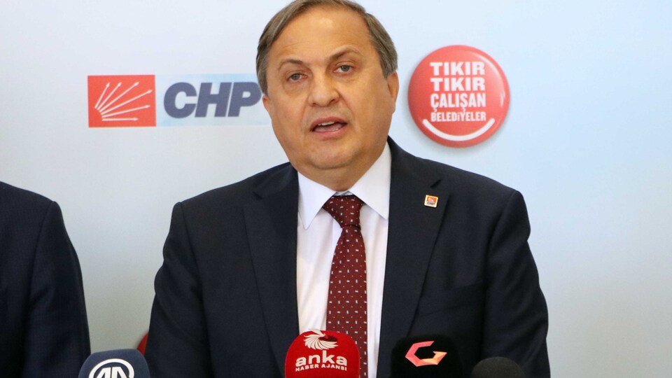 CHP yönetiminden Özcan'a tepki