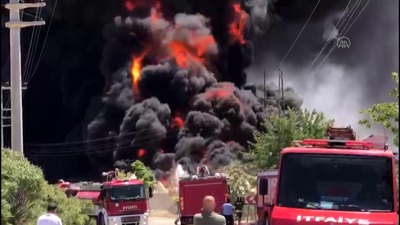 Gaziantep'te gemi malzemeleri alev aldı!