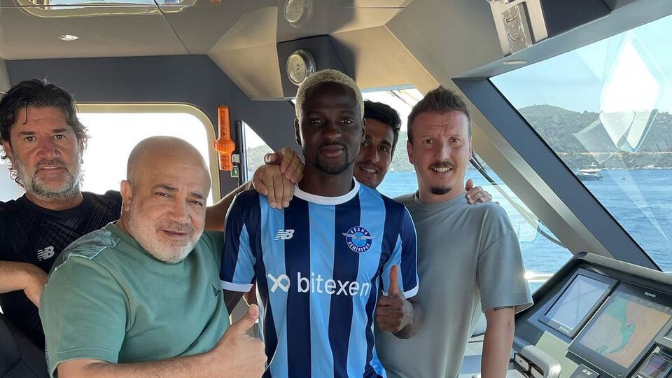 Akintola, Adana Demir'de!