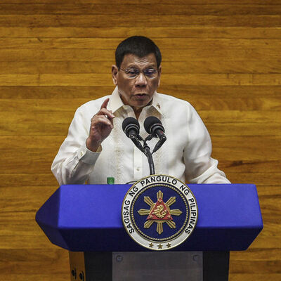 Duterte'den sert tehdit: Sizi öldüreceğim!