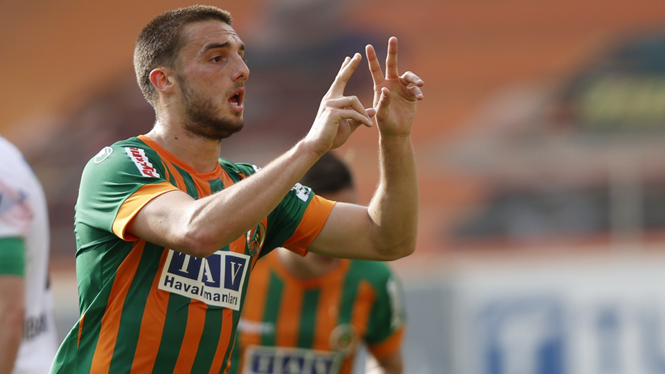 Galatasaray transferi bitirdi!