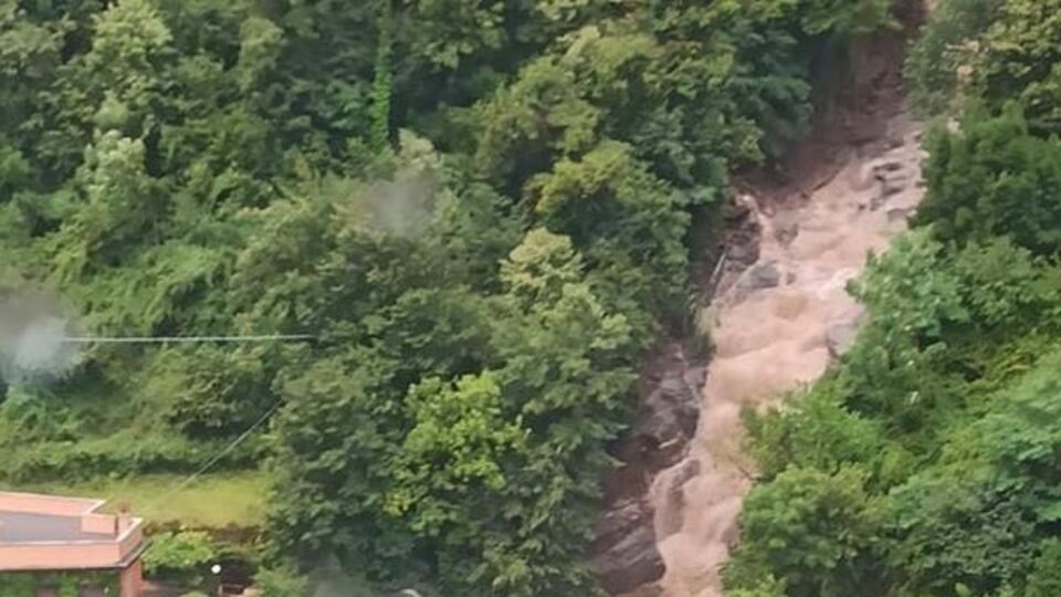 İtalya'da sel ve toprak kayması!