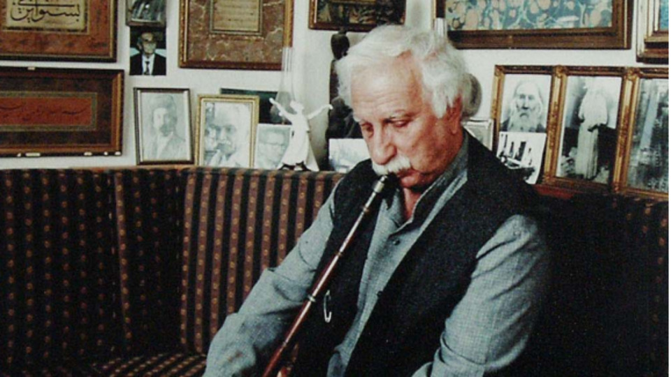 Ünlü neyzen hastaneye kaldırıldı