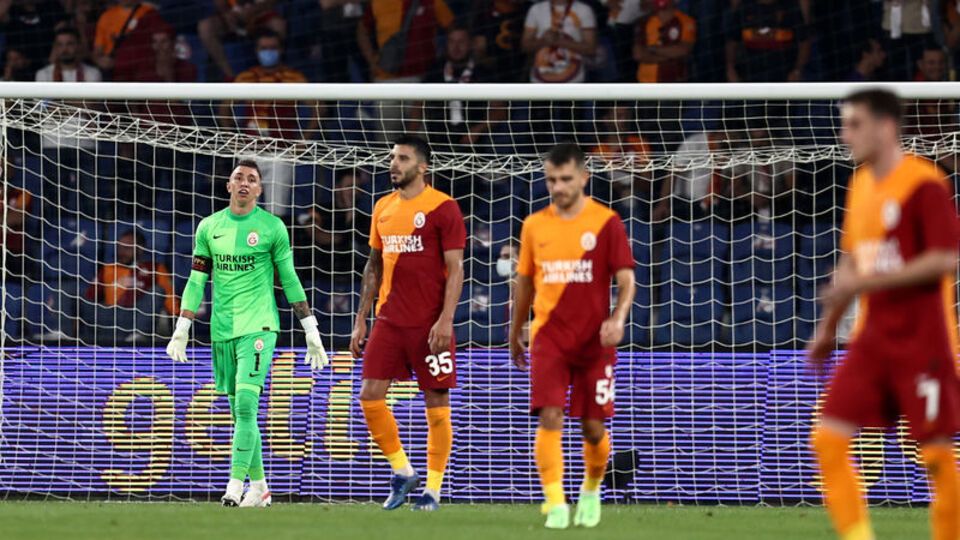 Galatasaray, Devler Ligi'ne veda etti