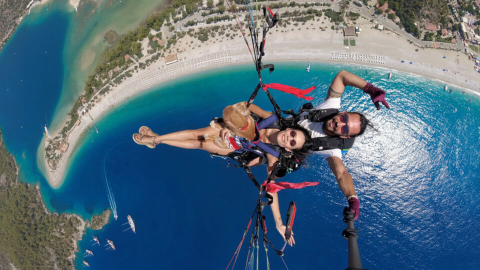 Rahat tavırlarıyla ilgi gördü!