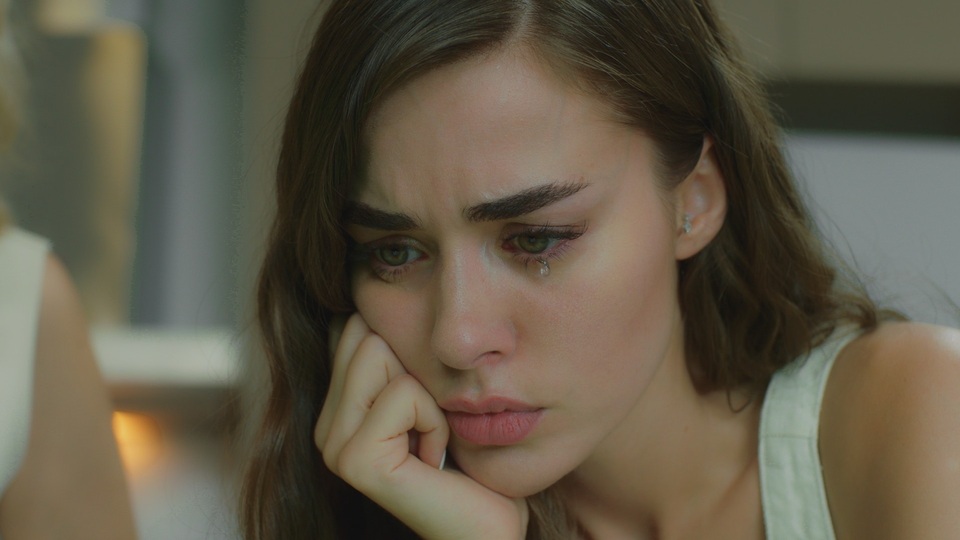 Cam Tavanlar 8. yeni bölüm tanıtımı yayında!