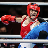 Boksta tarih yazmaya devam