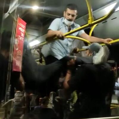 Otobüste maske kavası!