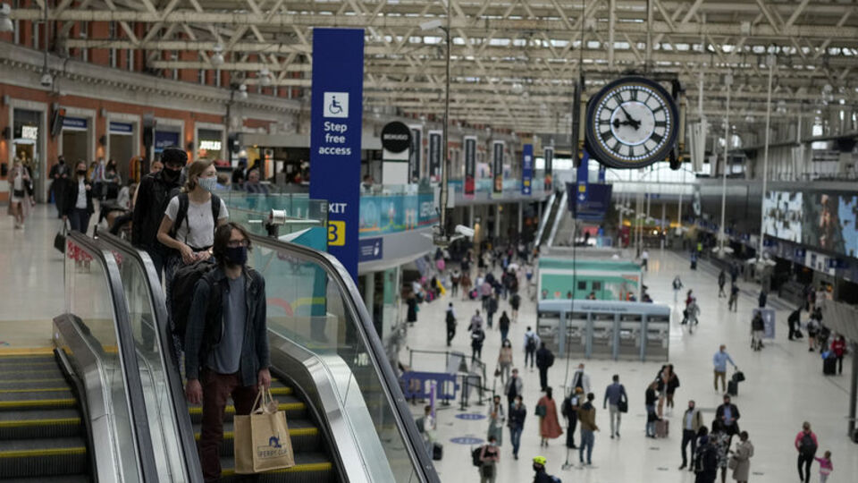 İngiltere'den yeni seyahat kararları!