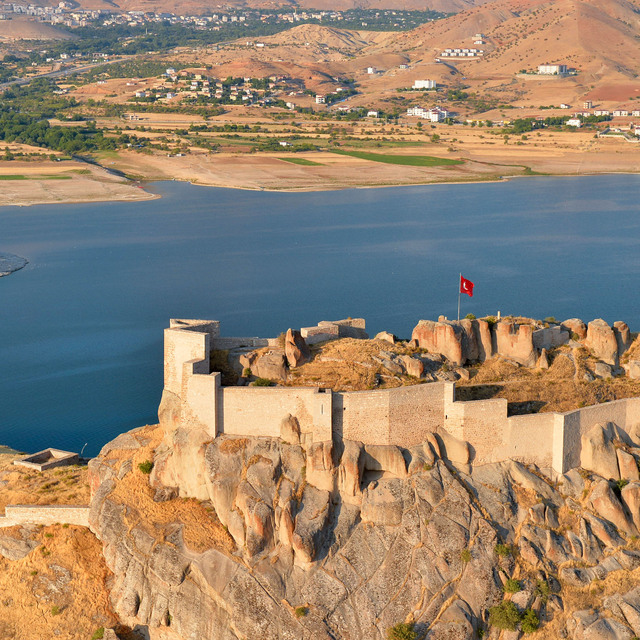 Tarihi ve doğal güzellikleri helikopterle görüntülendi