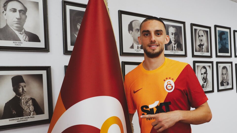 Galatasaray transferi resmen açıkladı!