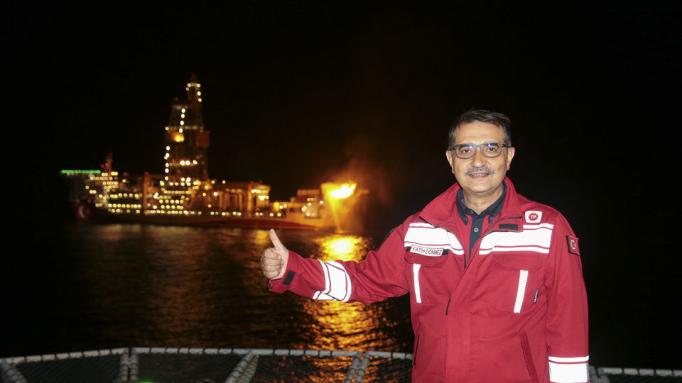 Bakan Dönmez'den yeni sondaj açıklaması