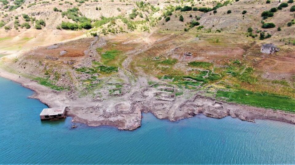 Baraj suları çekilince ortaya çıktı!