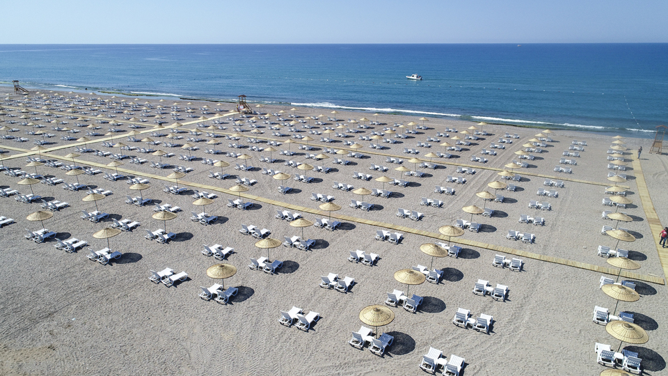 Turizm geliri 3 milyar doları aştı