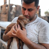 Alevlerin arasında doğan 'Mucize'