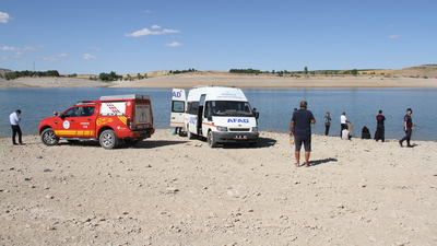 Baraj gölünde facia! 3 kişi kayboldu