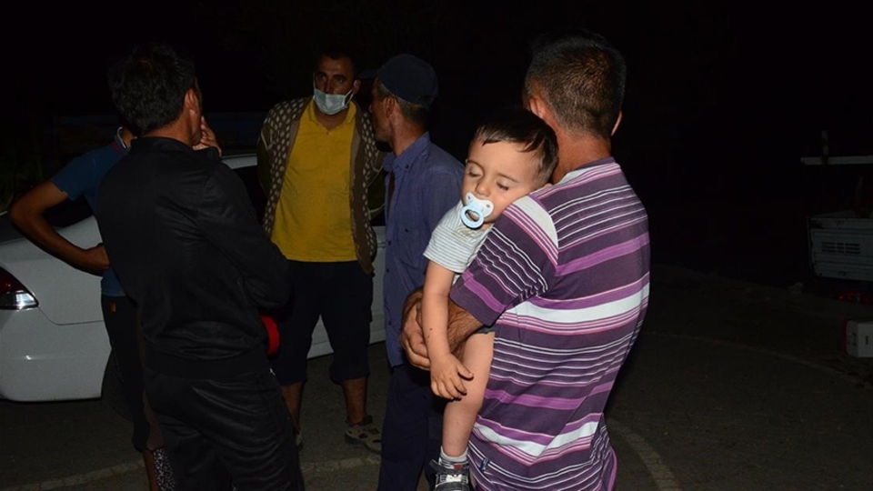 Manavgat'ta yangın nedeniyle bir mahalle daha boşaltıldı