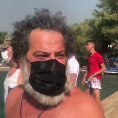 Ünlü oyuncu da turistlere yardım etmiş!