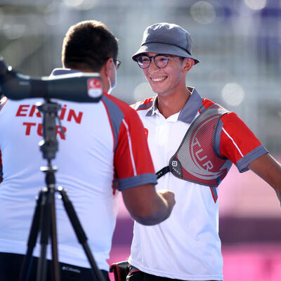 Şapkanın sırrı ortaya çıktı!