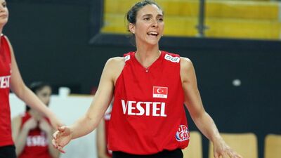 Naz Aydemir Akyol kimdir?