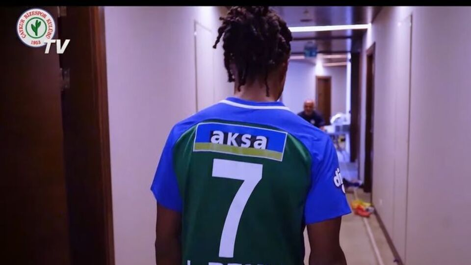 Çaykur Rizespor formalarını tanıttı