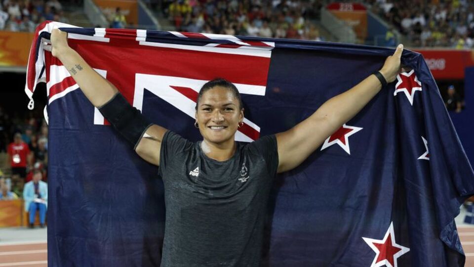 Valerie Adams'tan tarihi başarı