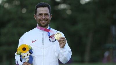 Golfte altın Schauffele'nin