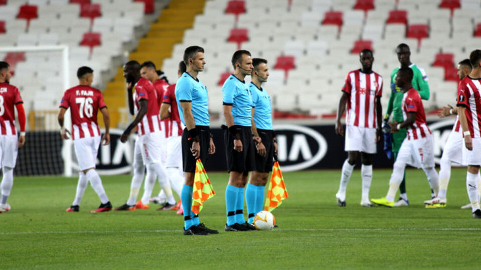 Yiğido'ya Boşnak hakem