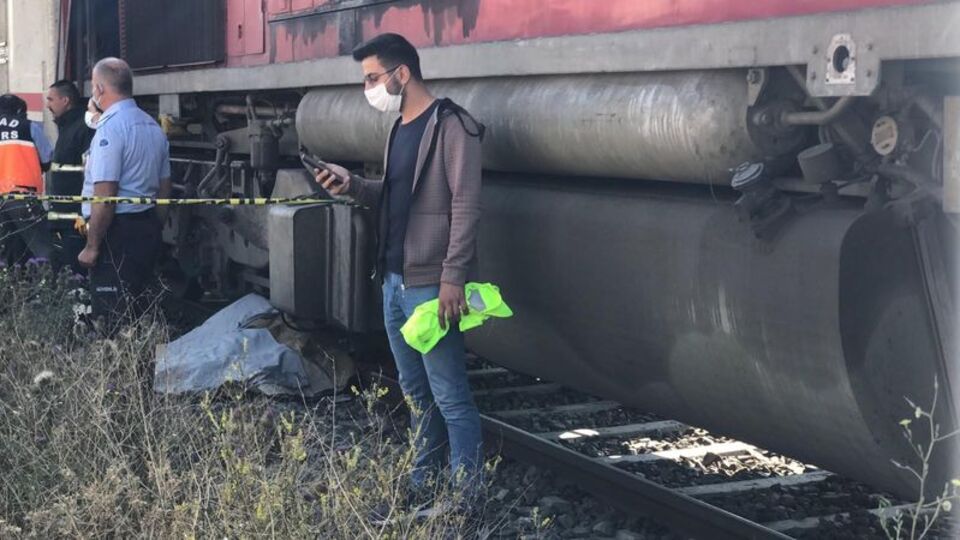 Doğu Ekspresi'nin altında kaldı