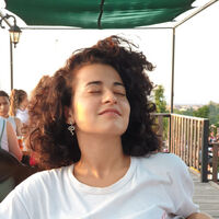 Azra Gülendam Haytaoğlu kimdir?