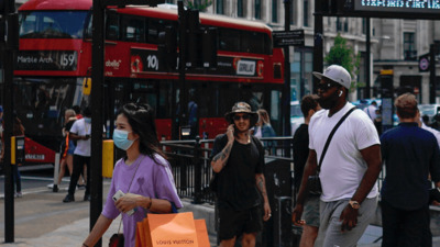 İngiltere'de karantina zorunluluğunda yeni gelişme