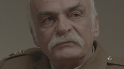 Hüseyin Özay kimdir?