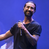 "Zor İşimiz Zor"u ilk kez seslendirdi